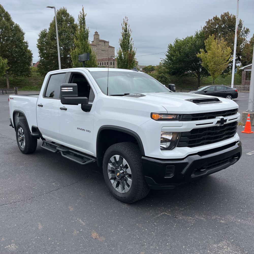 2024 Chevrolet Silverado 2500HD Custom
