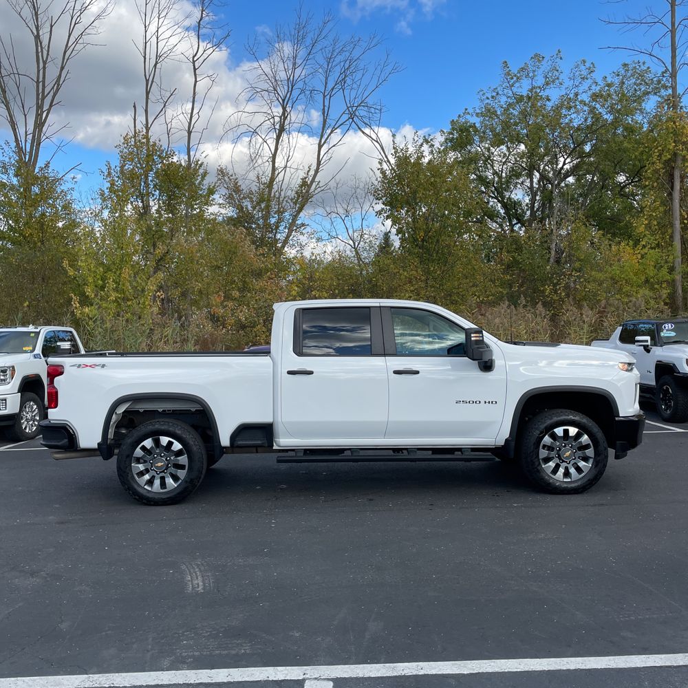 2023 Chevrolet Silverado 2500HD Custom