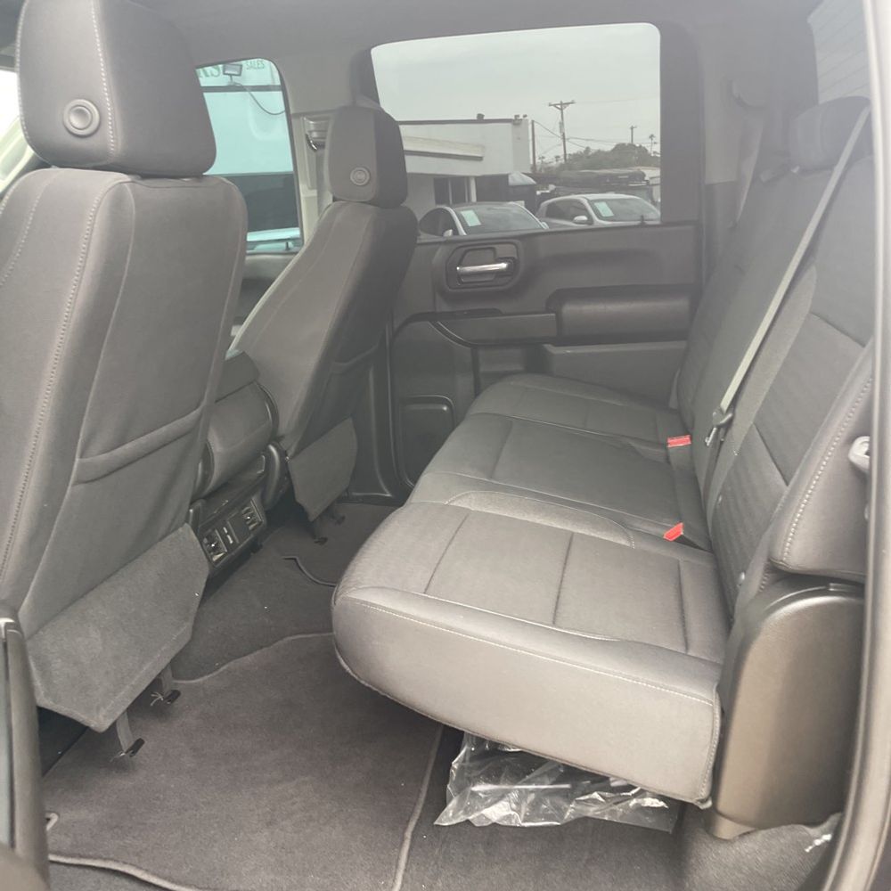 2024 Chevrolet Silverado 2500HD Custom