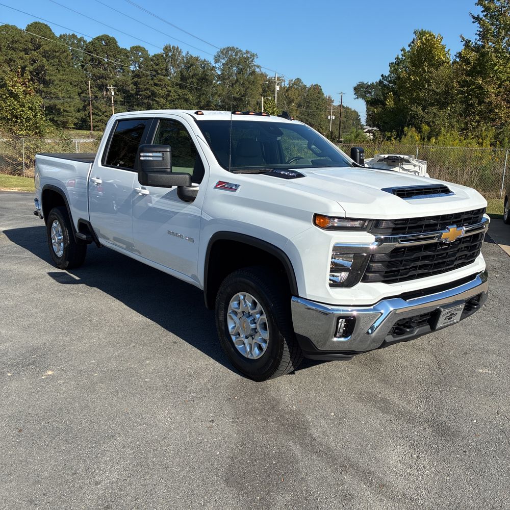 2024 Chevrolet Silverado 2500HD LT