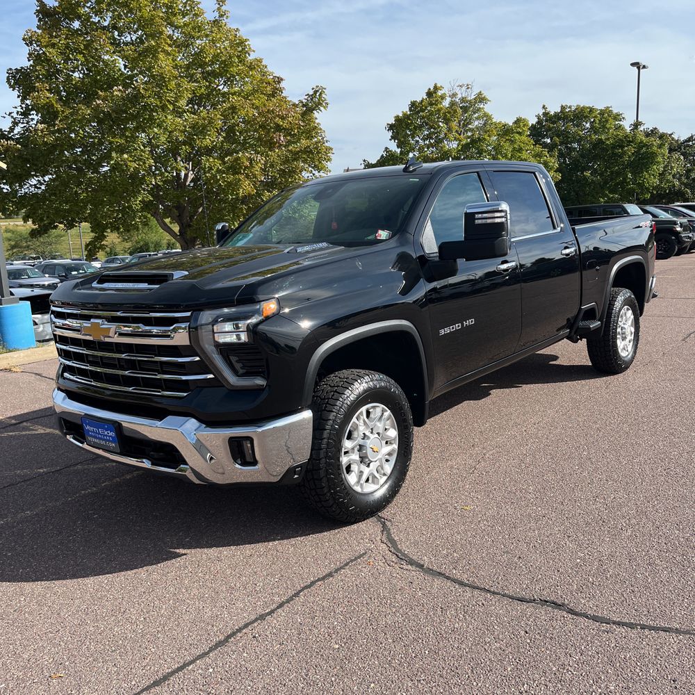 2024 Chevrolet Silverado 3500HD LTZ