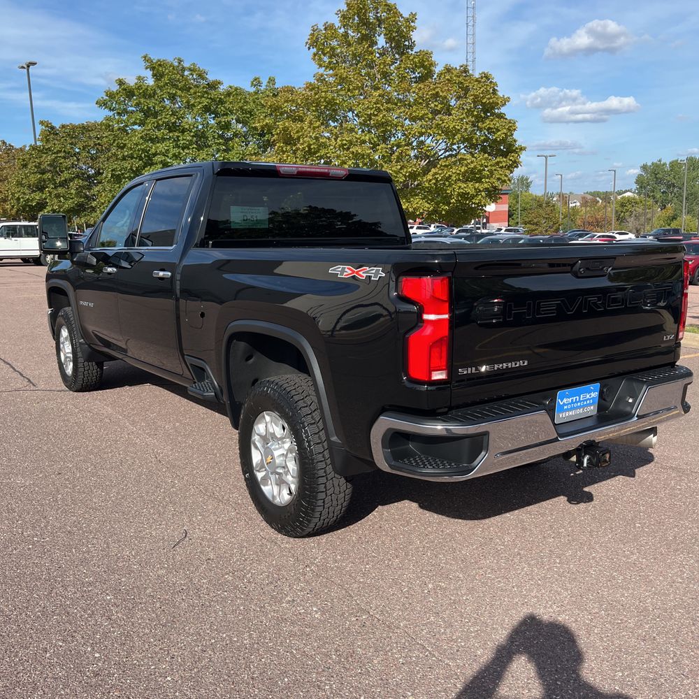 2024 Chevrolet Silverado 3500HD LTZ