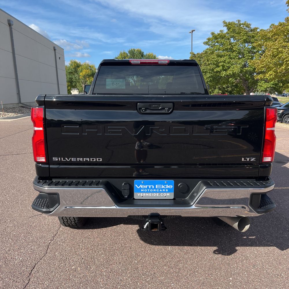 2024 Chevrolet Silverado 3500HD LTZ