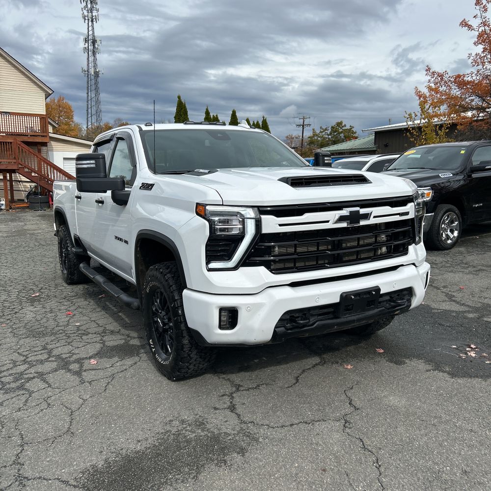 2024 Chevrolet Silverado 3500HD LTZ