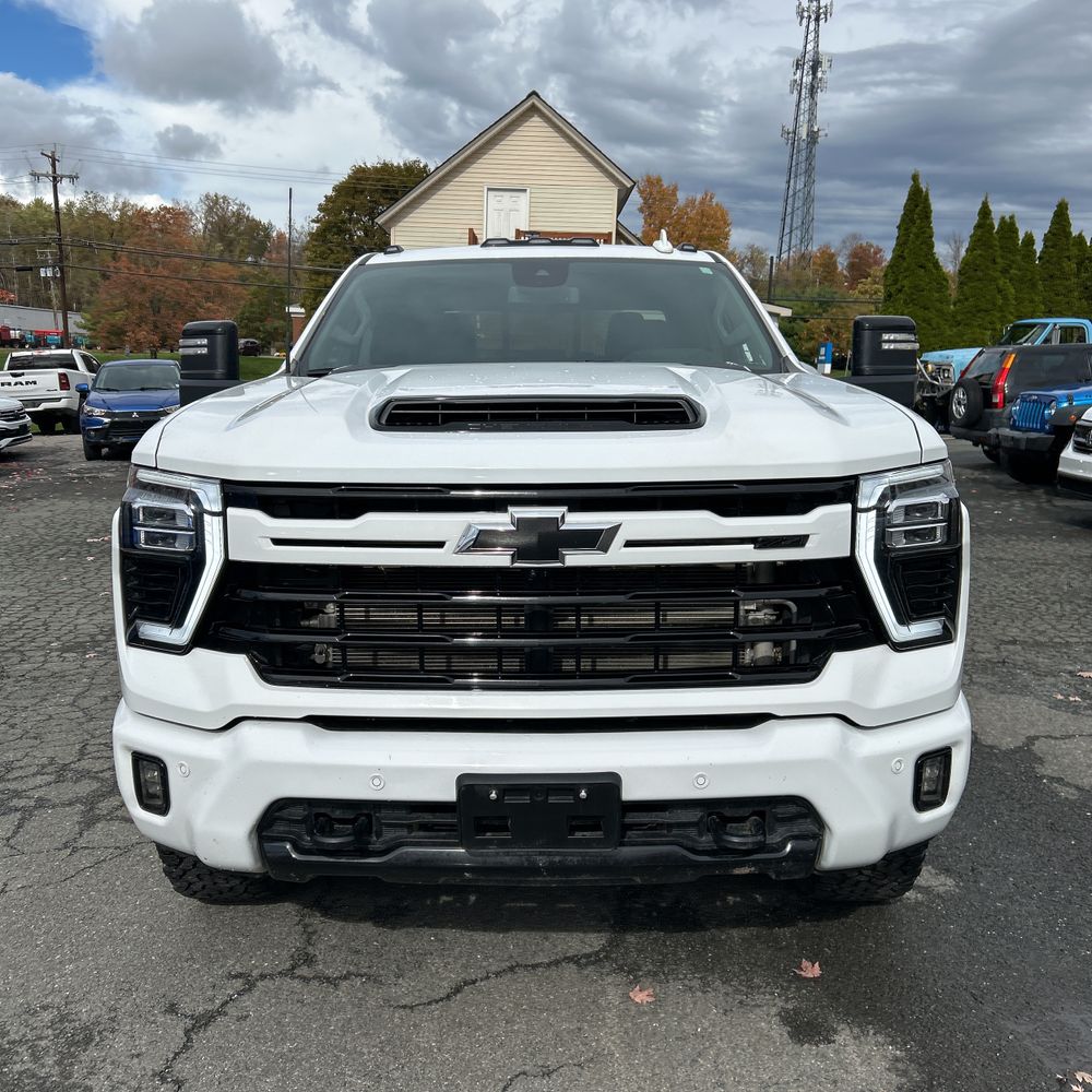 2024 Chevrolet Silverado 3500HD LTZ