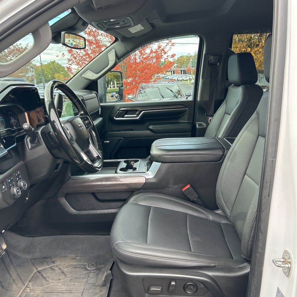 2024 Chevrolet Silverado 3500HD LTZ