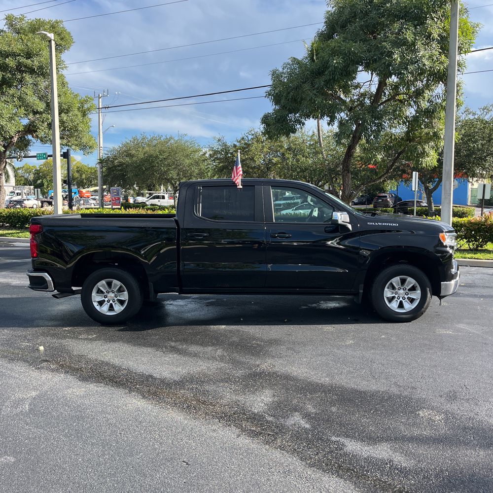 2025 Chevrolet Silverado 1500 LT