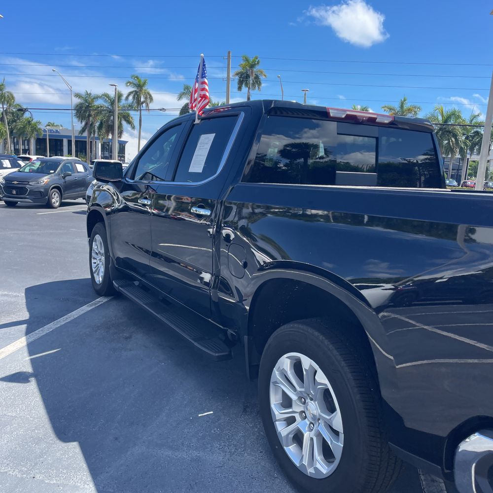 2024 Chevrolet Silverado 1500 LTZ
