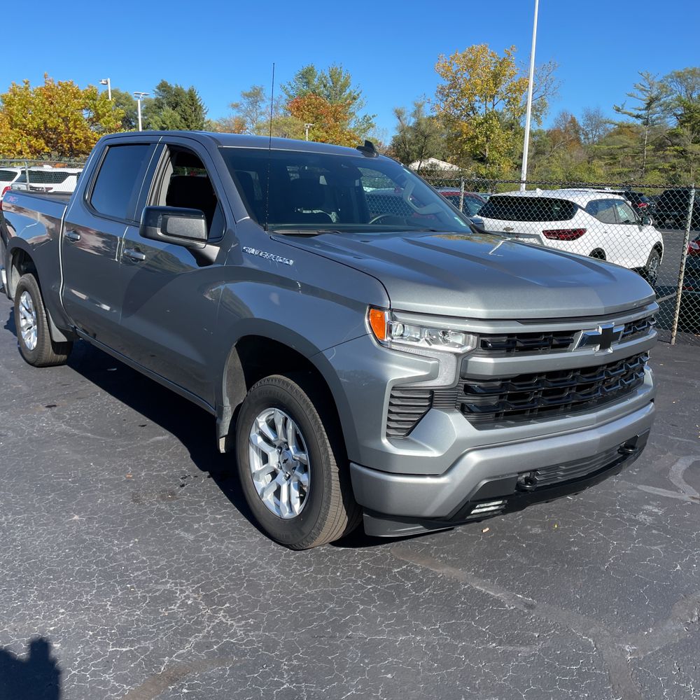 2024 Chevrolet Silverado 1500 RST