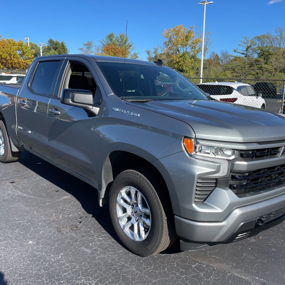 2024 Chevrolet Silverado 1500 RST