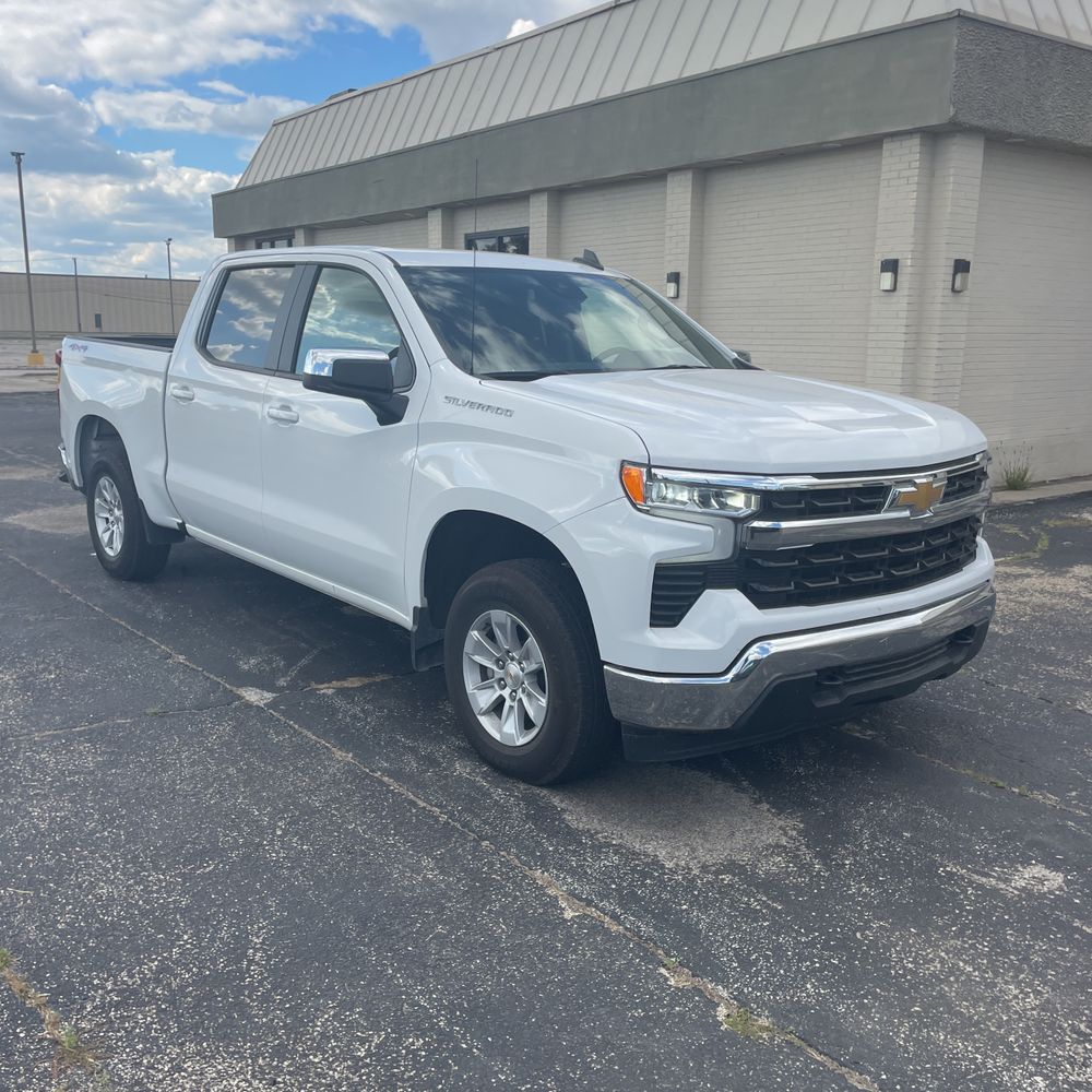 2025 Chevrolet Silverado 1500 LT
