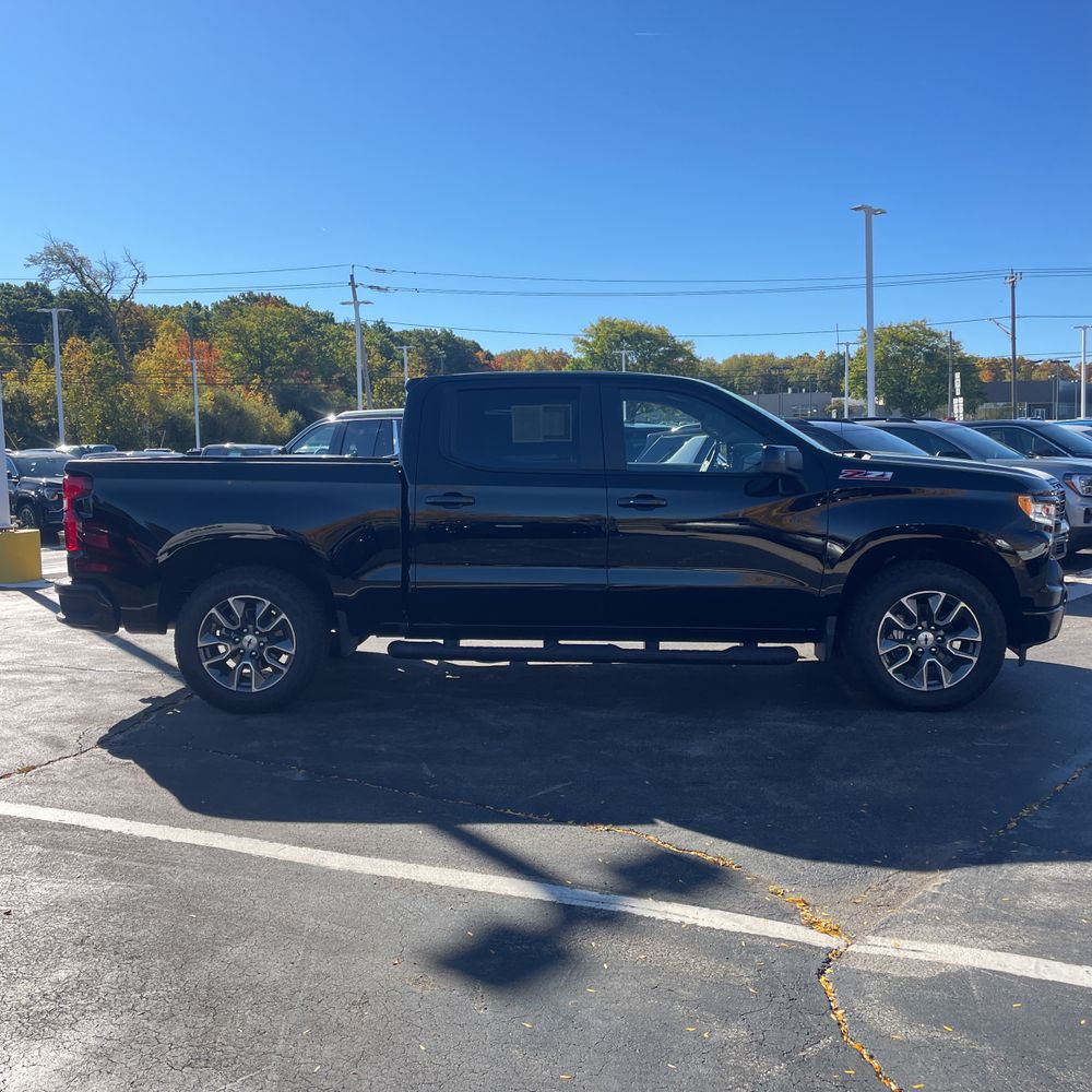 2025 Chevrolet Silverado 1500 RST