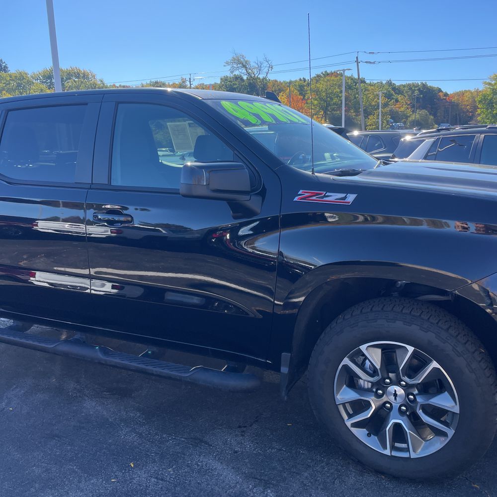 2025 Chevrolet Silverado 1500 RST