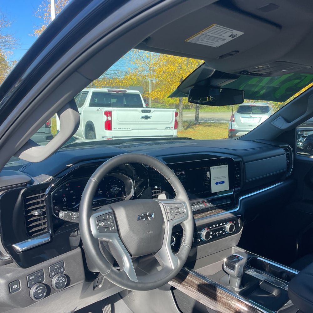 2025 Chevrolet Silverado 1500 RST