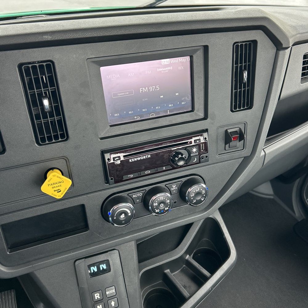 2025 Kenworth T-280