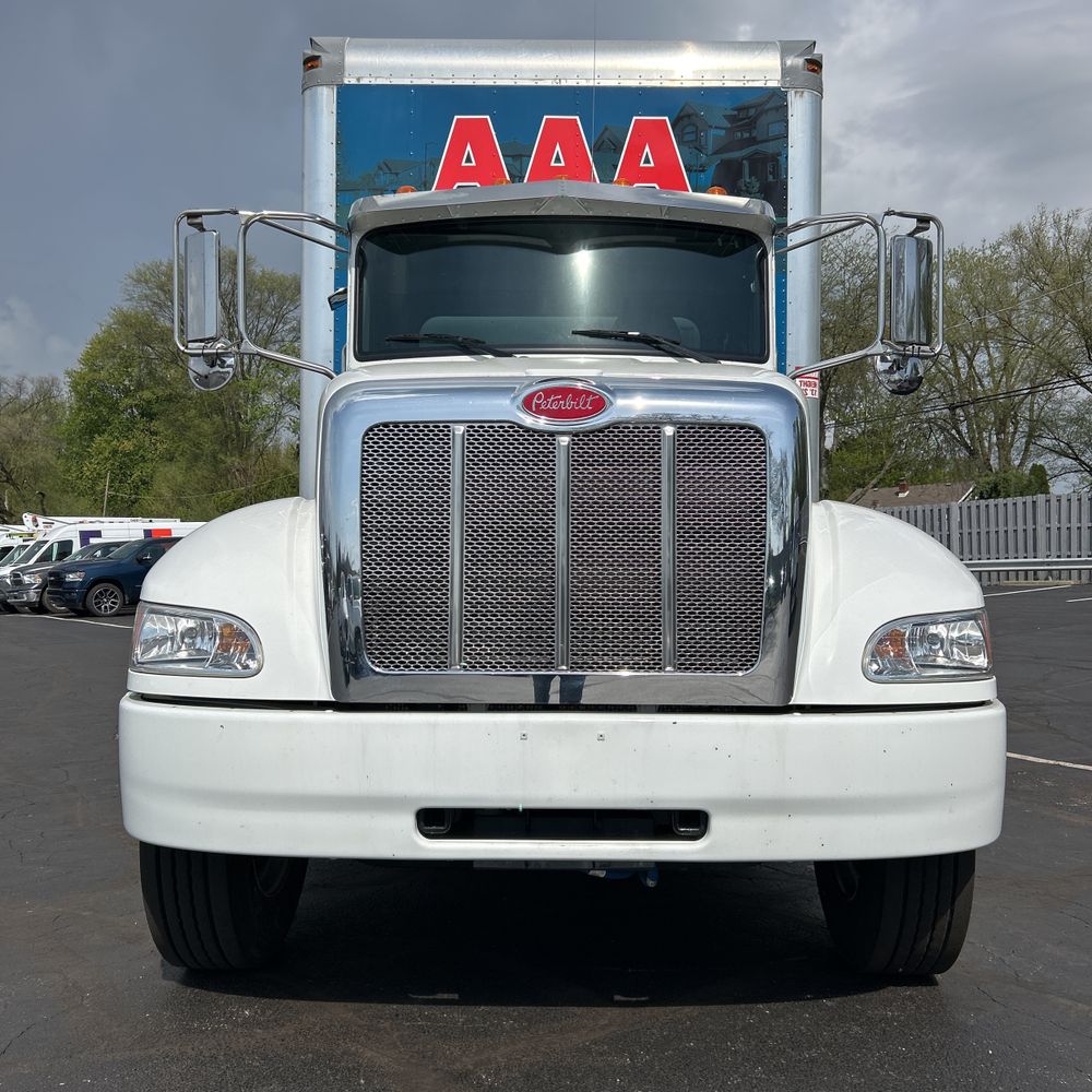 2018 Peterbilt 337