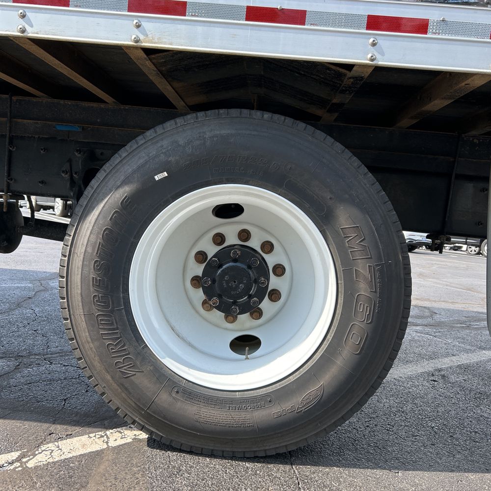 2018 Peterbilt 337