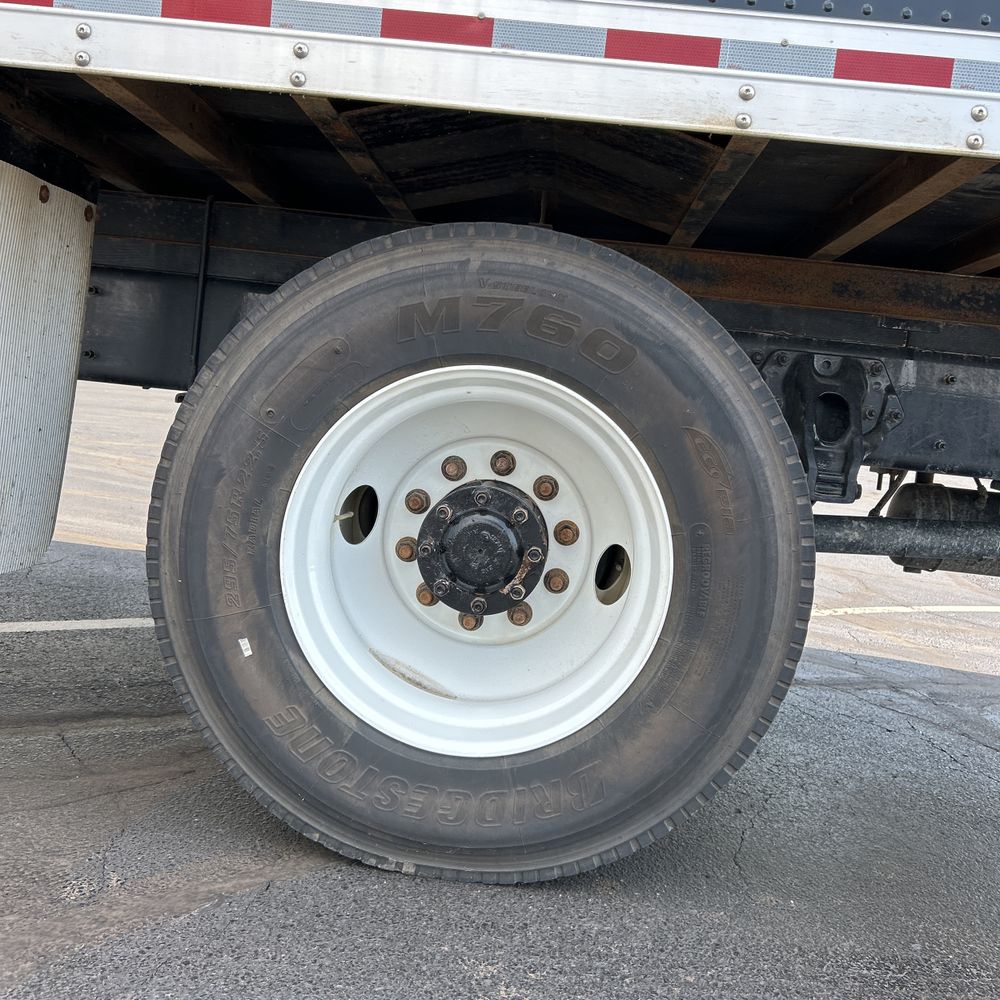 2018 Peterbilt 337
