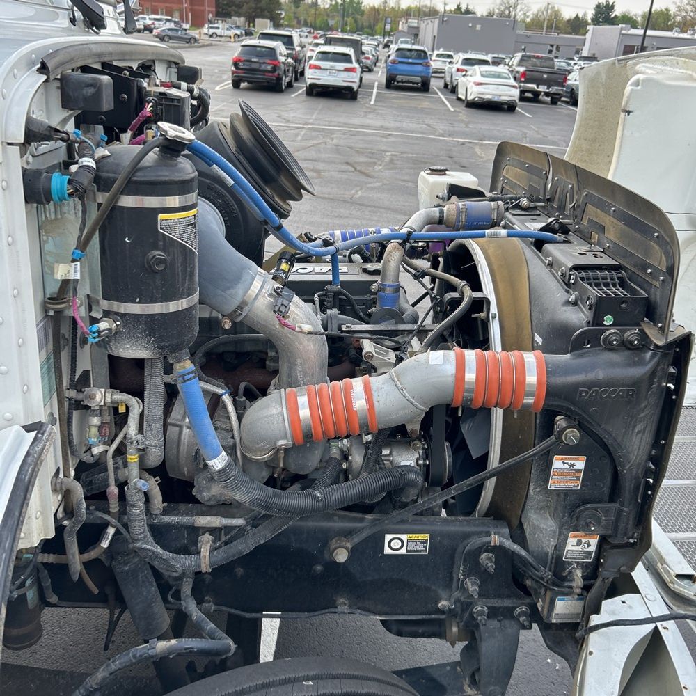 2018 Peterbilt 337