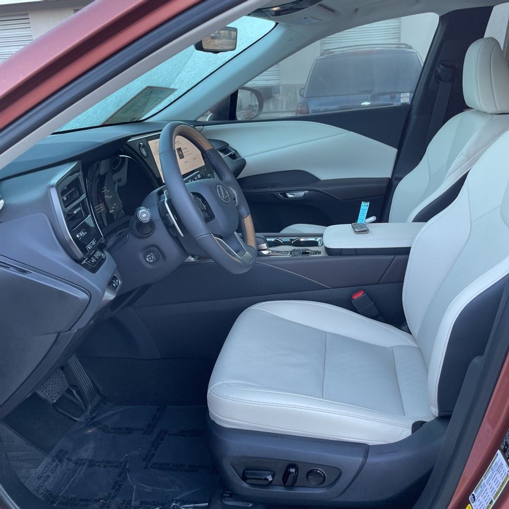 2025 Lexus RX 350 Premium+