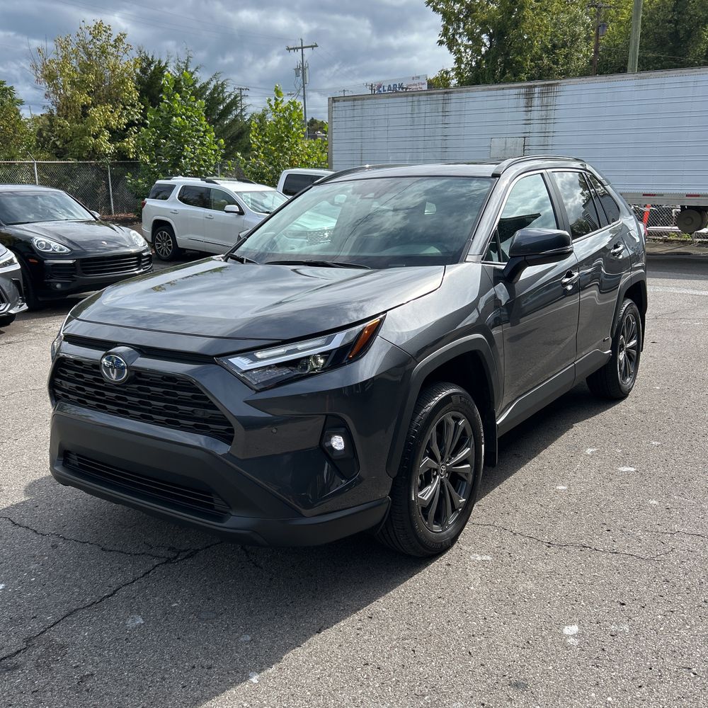 2024 Toyota RAV4 Hybrid XLE Premium