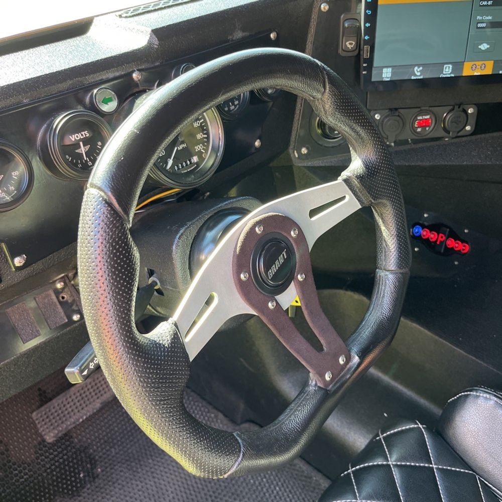 1987 AM General M998