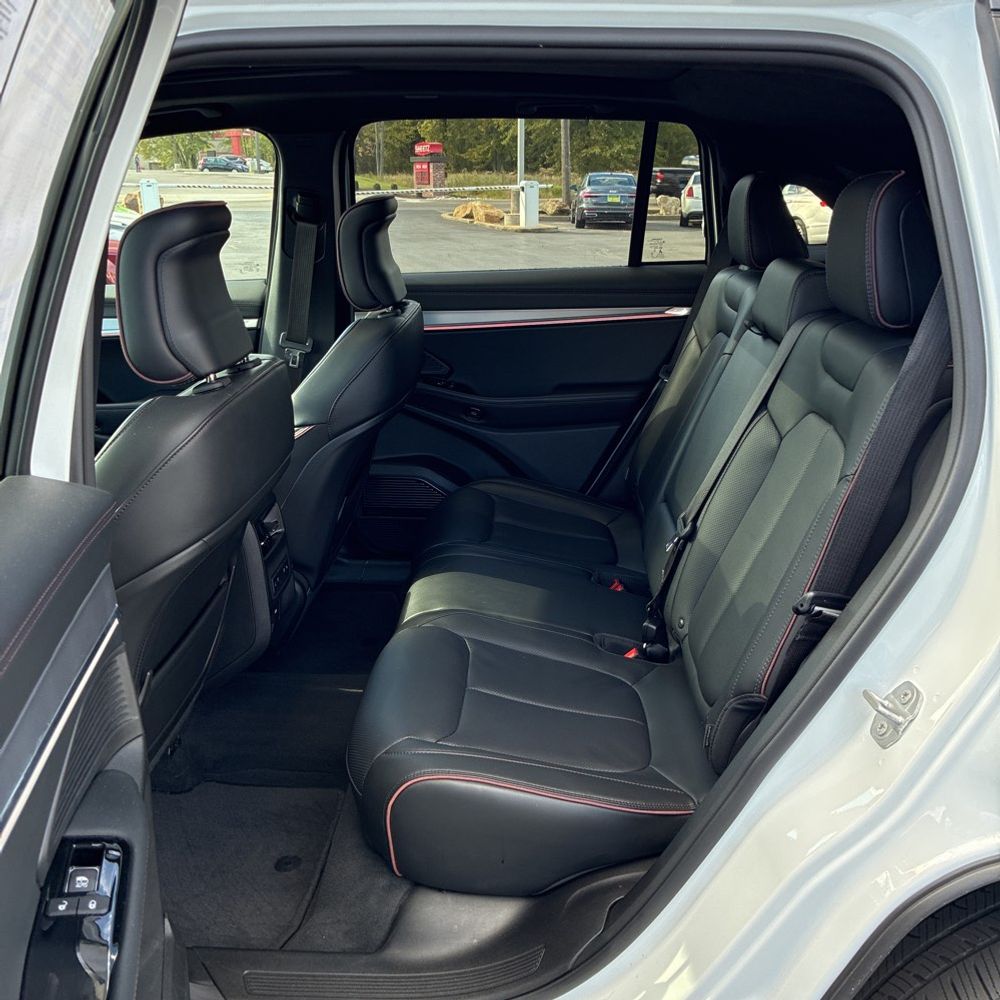 2024 Jeep Wagoneer S Launch Edition