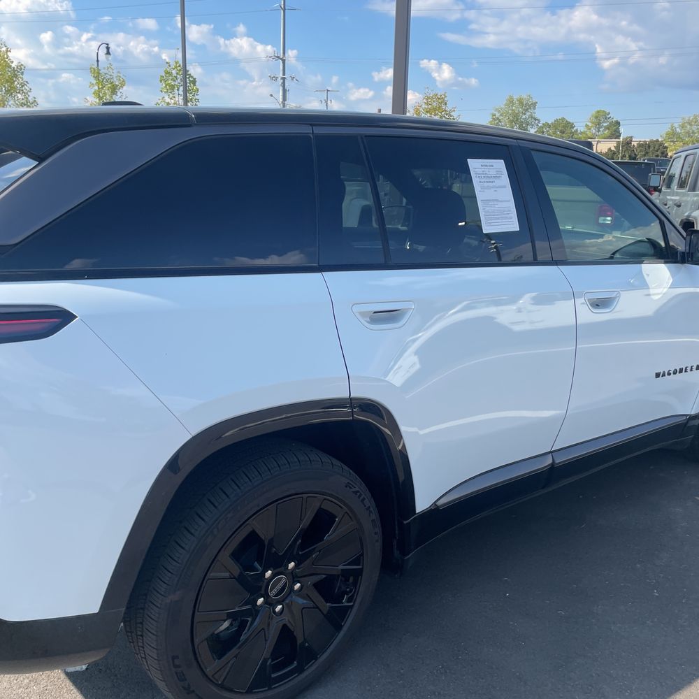 2024 Jeep Wagoneer S Launch Edition