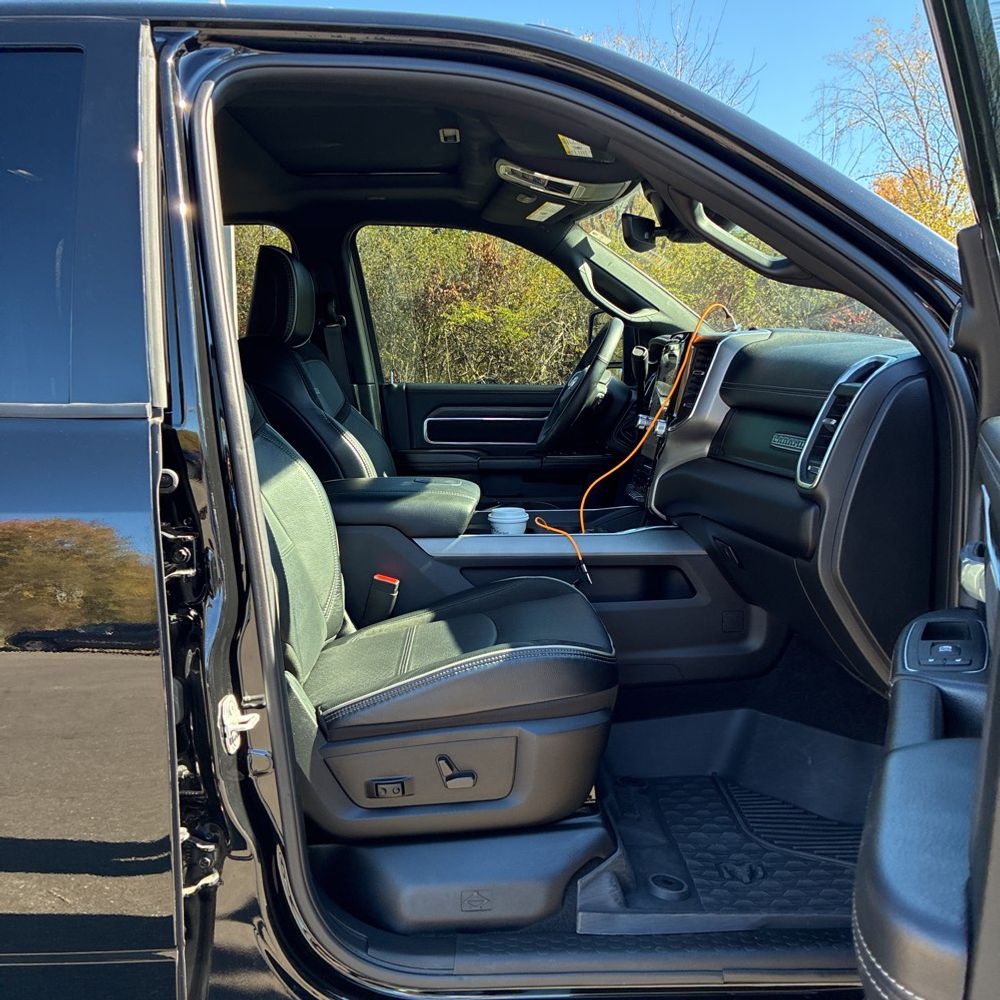 2024 Ram 3500 Laramie