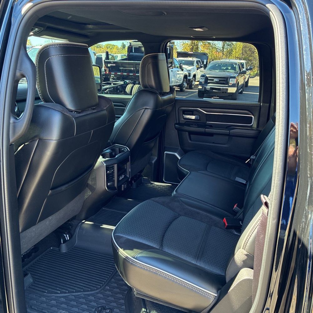 2024 Ram 3500 Laramie