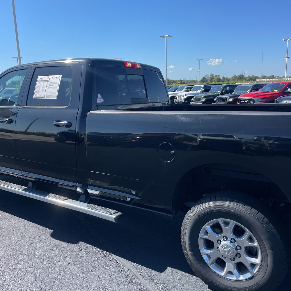 2024 Ram 3500 Laramie
