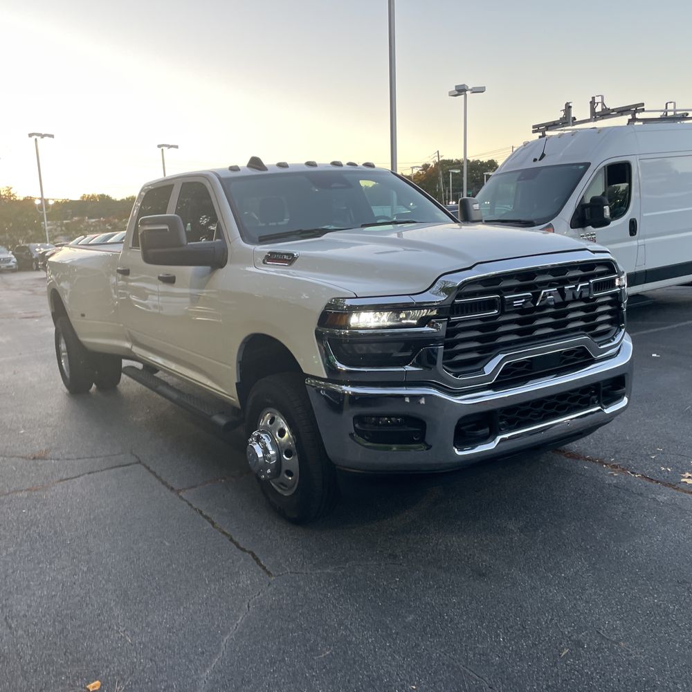 2025 Ram 3500 Tradesman