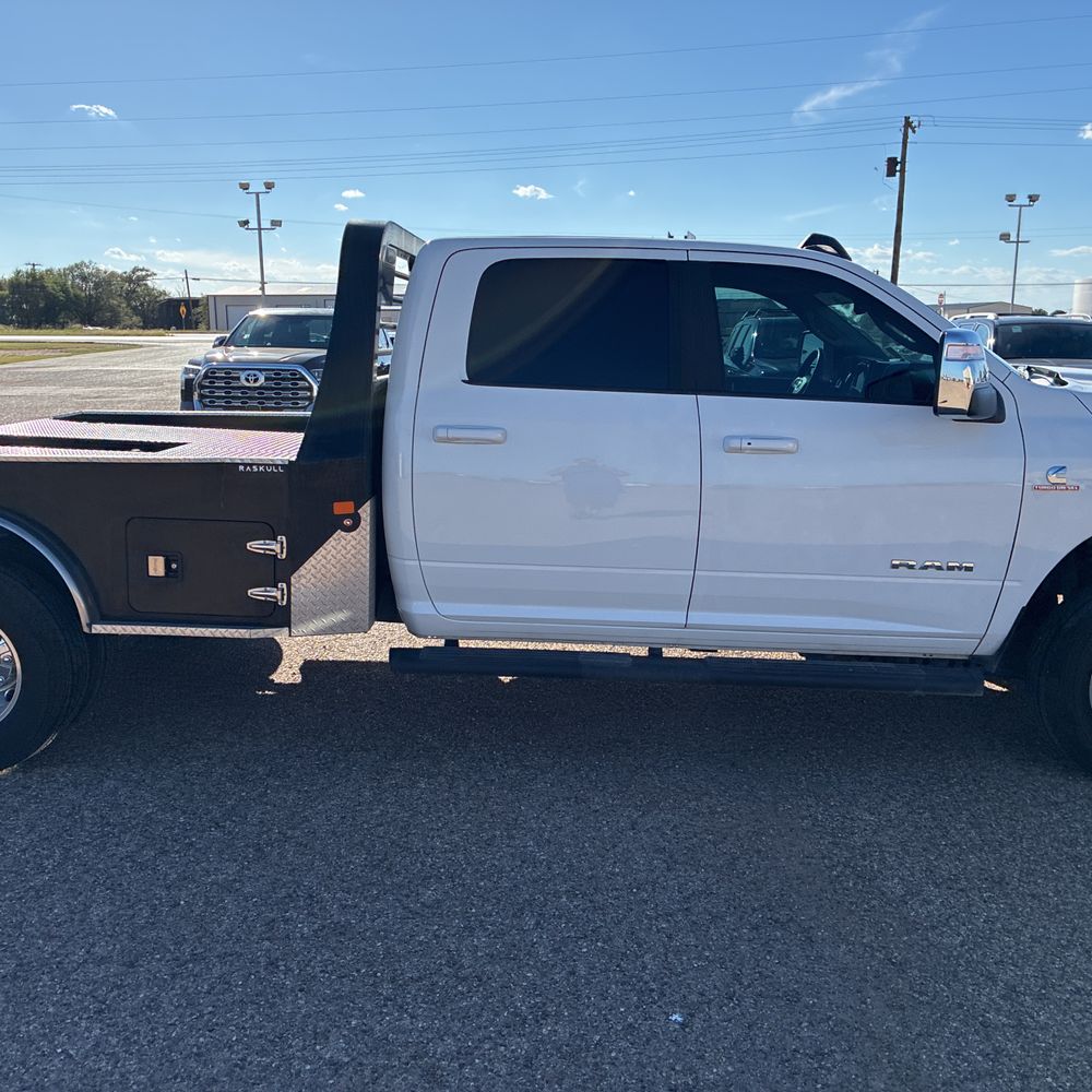 2024 Ram 3500 Laramie