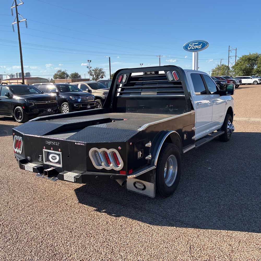 2024 Ram 3500 Laramie
