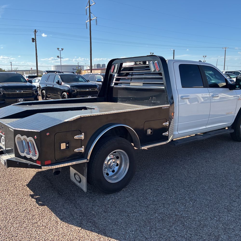 2024 Ram 3500 Laramie