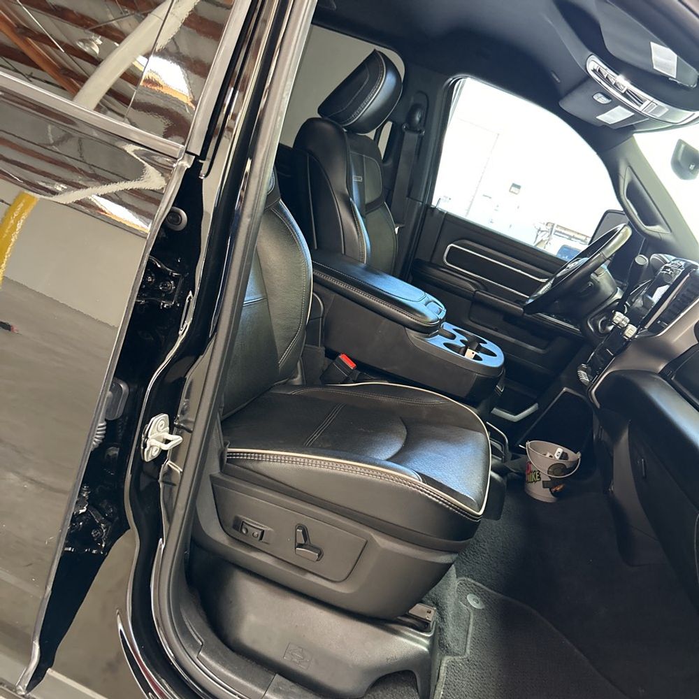 2024 Ram 3500 Laramie