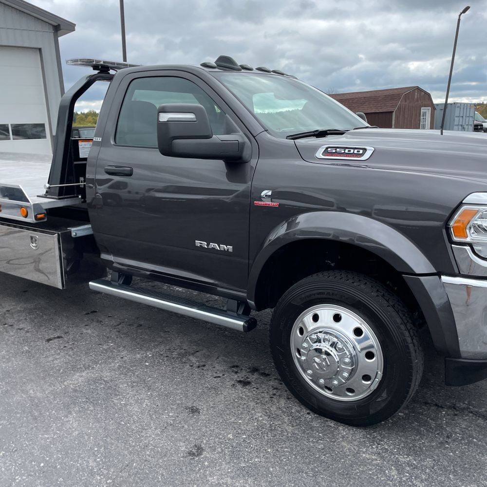 2024 Ram 5500 SLT
