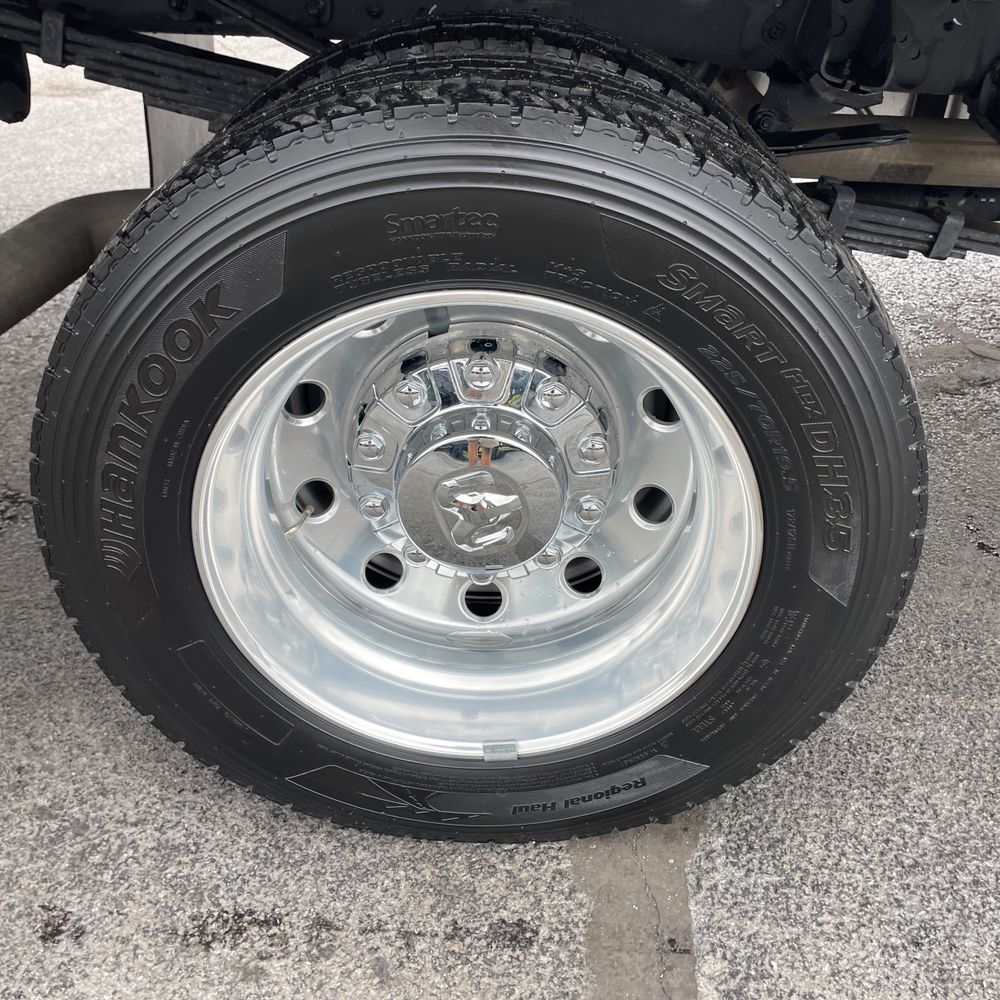 2024 Ram 5500 SLT