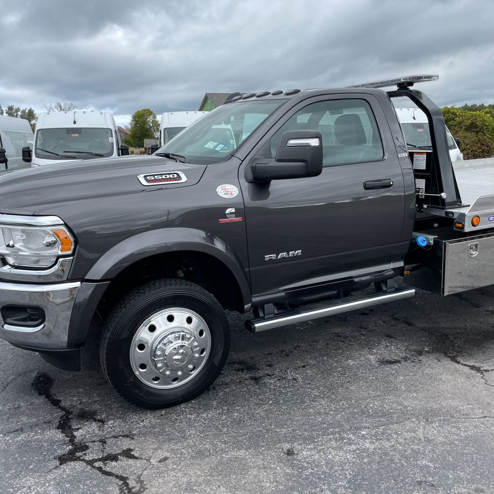 2024 Ram 5500 SLT