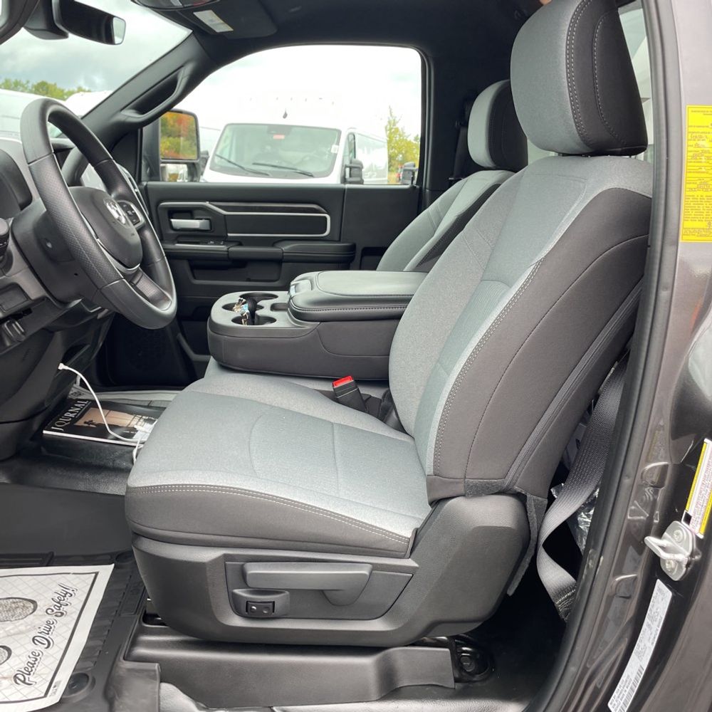 2024 Ram 5500 SLT