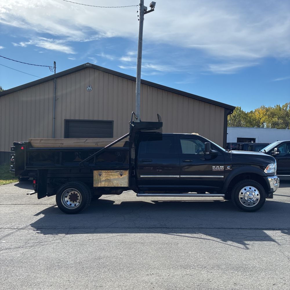 2016 Ram Commercial Crew Cab 4X4 (CA60-84)