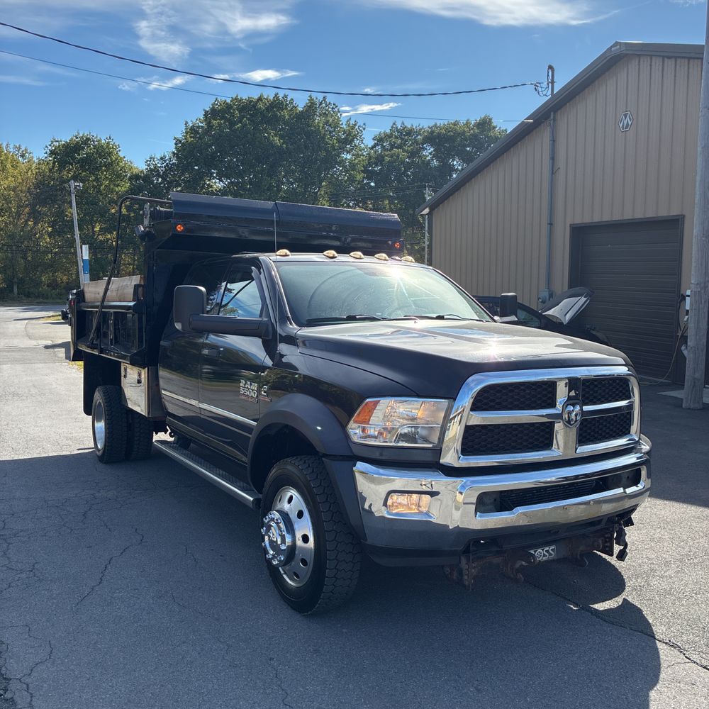 2016 Ram Commercial Crew Cab 4X4 (CA60-84)