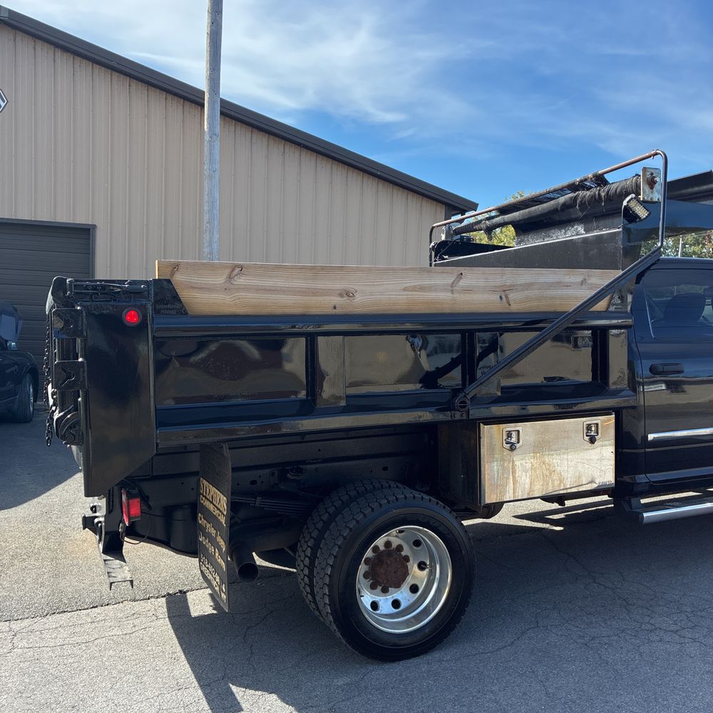 2016 Ram Commercial Crew Cab 4X4 (CA60-84)