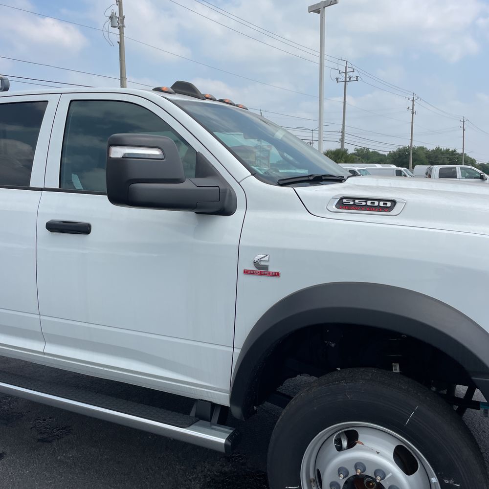 2024 Ram 5500 Chassis Tradesman/SLT/Laramie/Limited