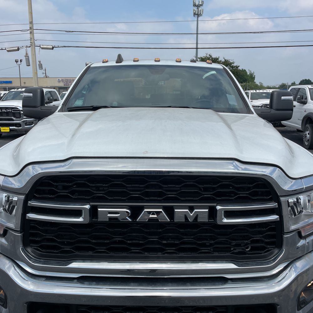 2024 Ram 5500 Chassis Tradesman/SLT/Laramie/Limited