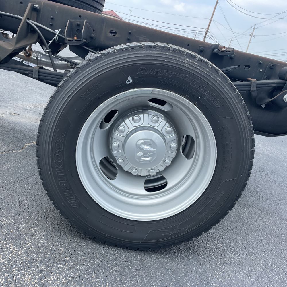 2024 Ram 5500 Chassis Tradesman/SLT/Laramie/Limited
