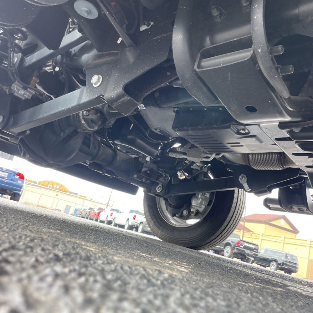 2024 Ram 5500 Chassis Tradesman/SLT/Laramie/Limited
