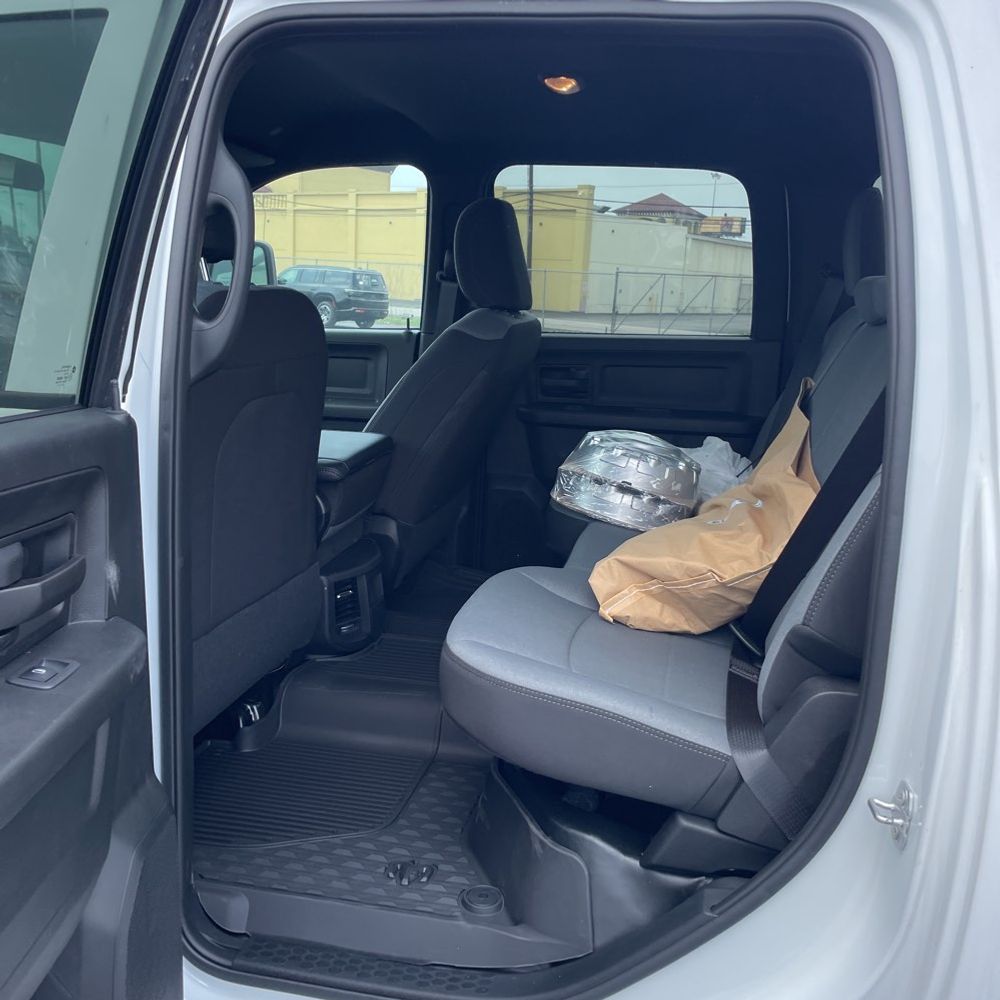 2024 Ram 5500 Chassis Tradesman/SLT/Laramie/Limited