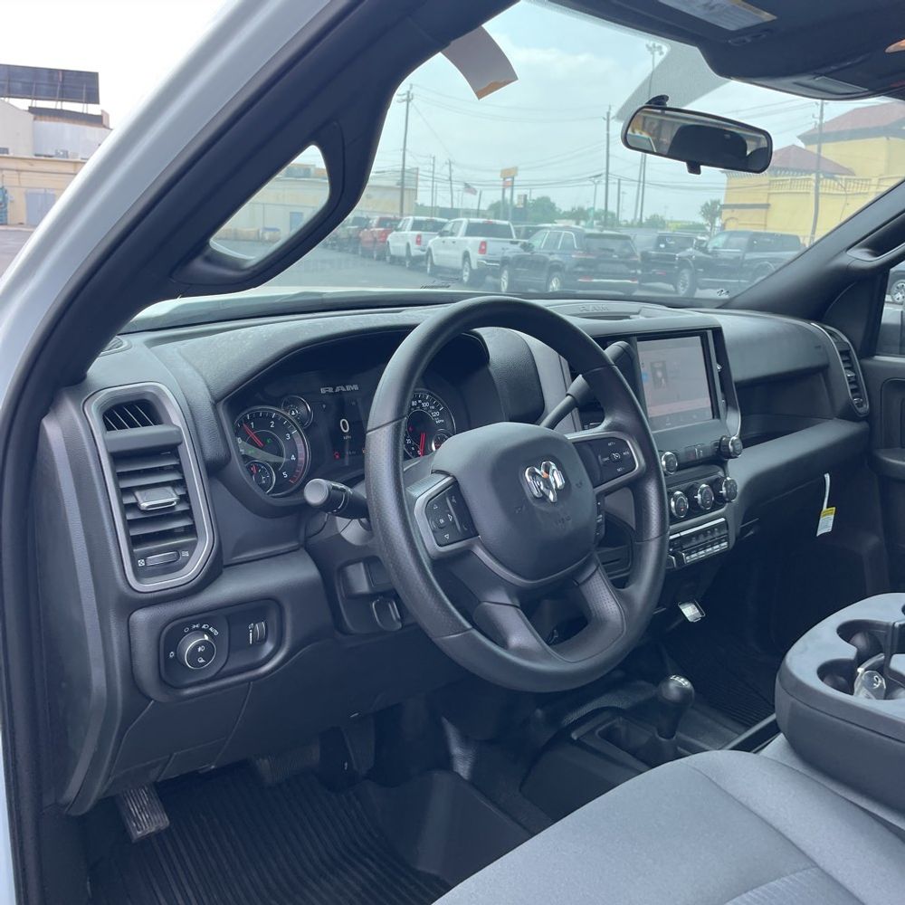 2024 Ram 5500 Chassis Tradesman/SLT/Laramie/Limited