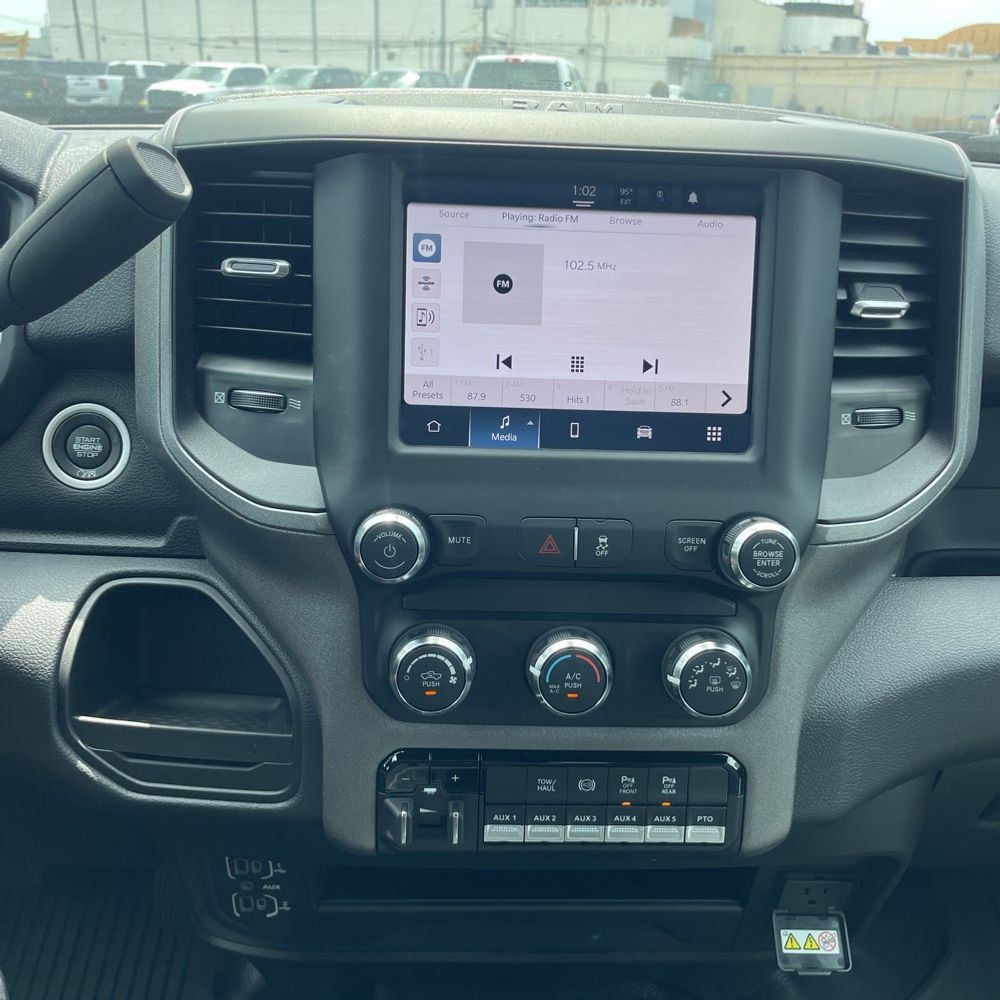 2024 Ram 5500 Chassis Tradesman/SLT/Laramie/Limited